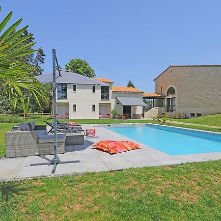 L Esprit Du Clain Chambres D Hotes Bandb De Standing Proches Du Futuroscope Golf Et Lac De St Cyr Naintre Εξωτερικό φωτογραφία